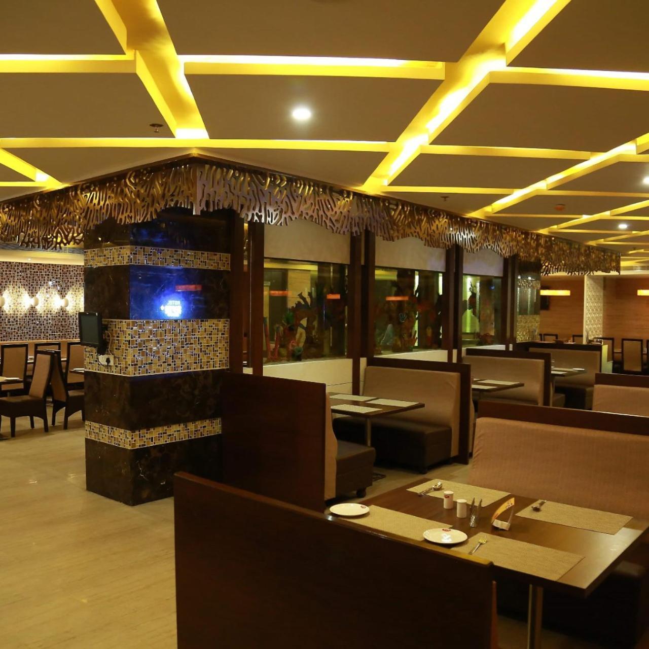 Hotel Svm Grand Medipally Hyderabad Exterior foto
